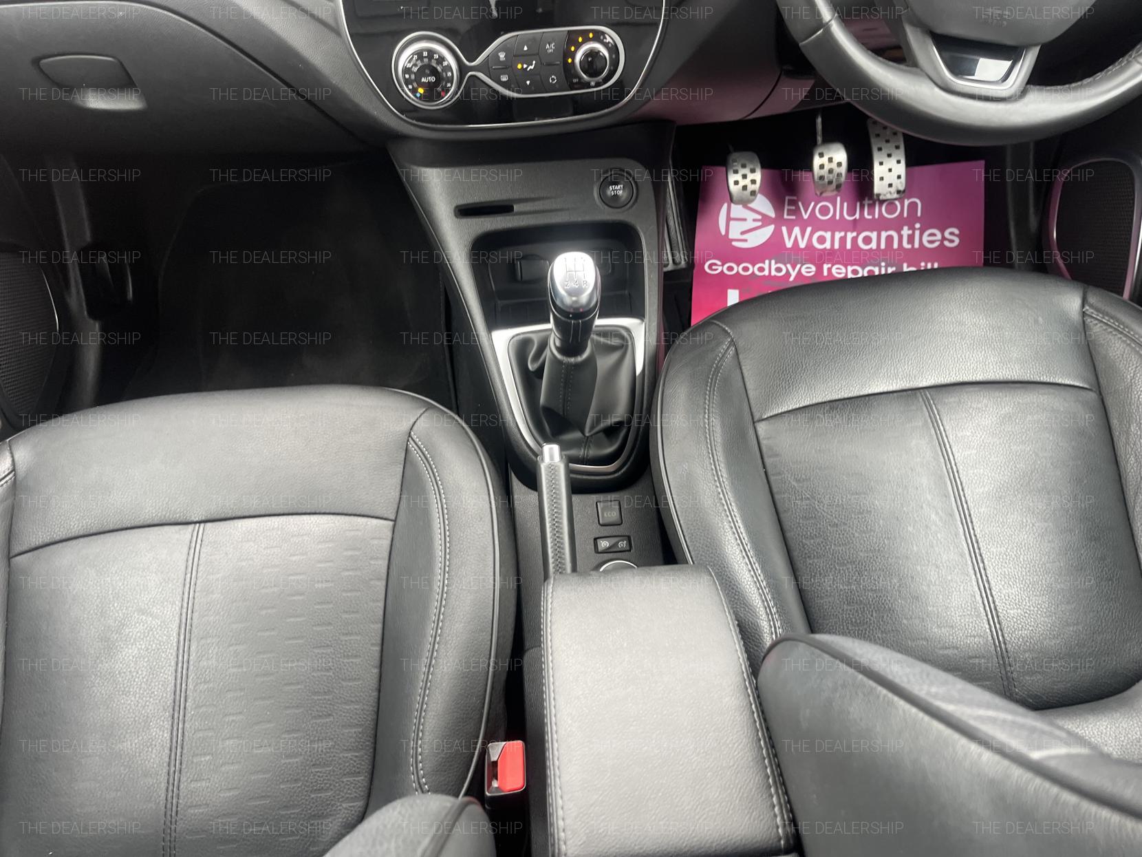 Renault Captur 0.9 TCe ENERGY Signature X Nav SUV 5dr Petrol Manual Euro 6 (s/s) (90 ps)