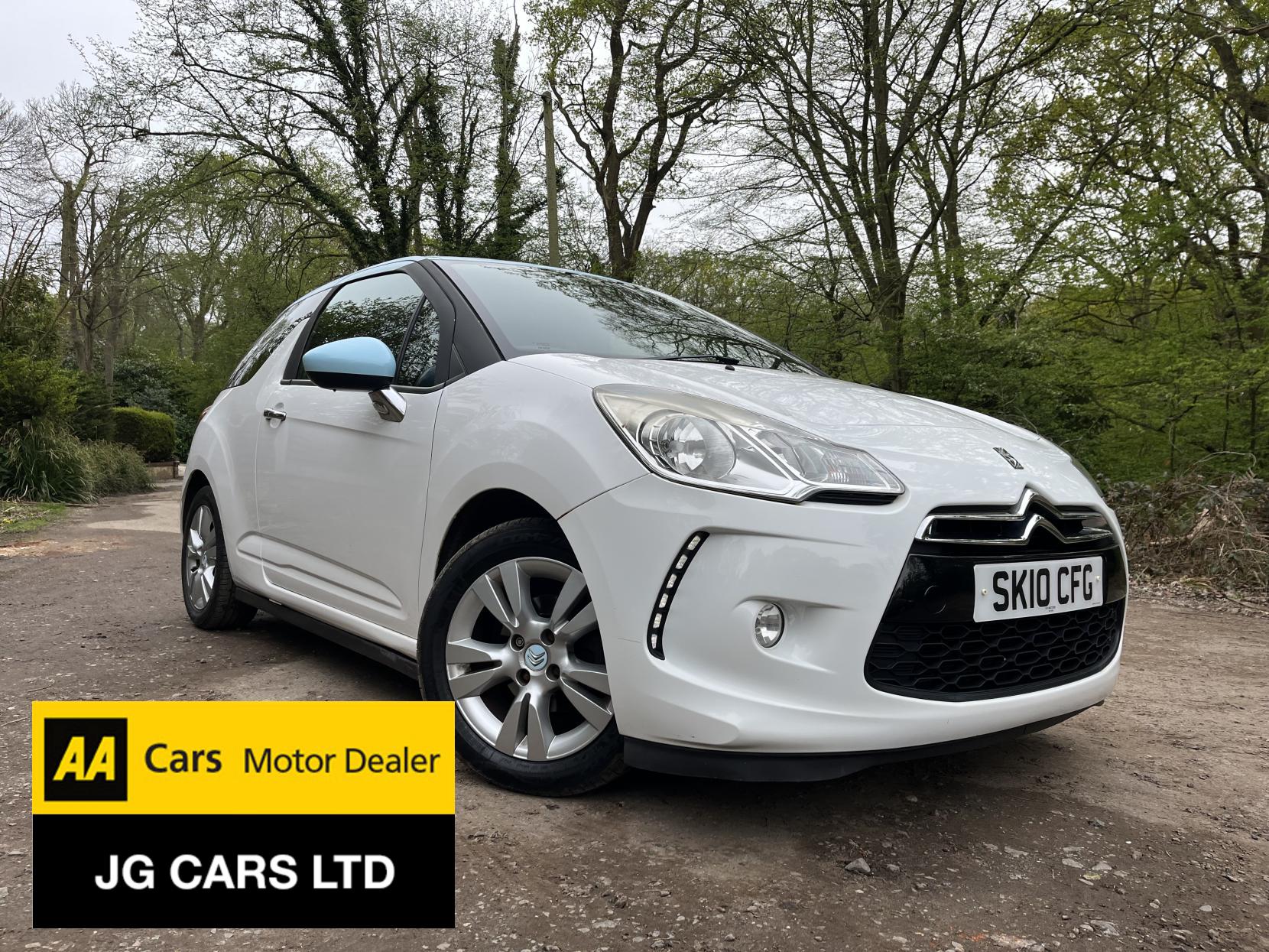 Citroen DS3 1.6 HDi 16V DStyle Hatchback 3dr Diesel Manual Euro 5 (90 ps)