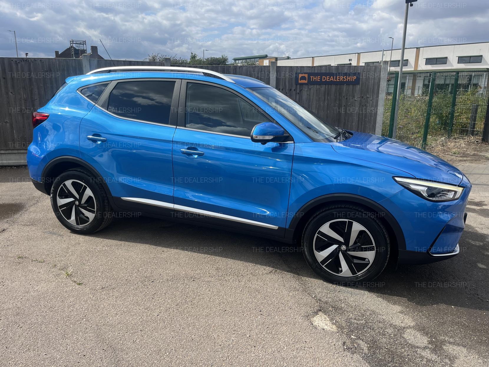 MG MG ZS 72.6kWh Trophy Long Range SUV 5dr Electric Auto (156 ps)