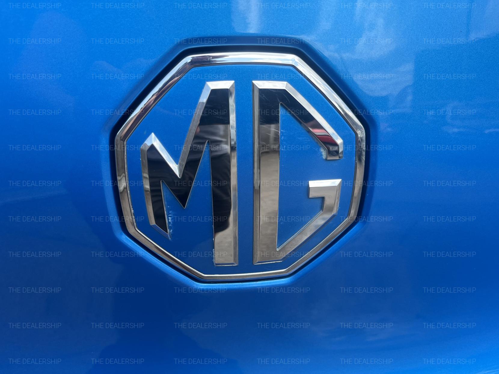MG MG ZS 72.6kWh Trophy Long Range SUV 5dr Electric Auto (156 ps)