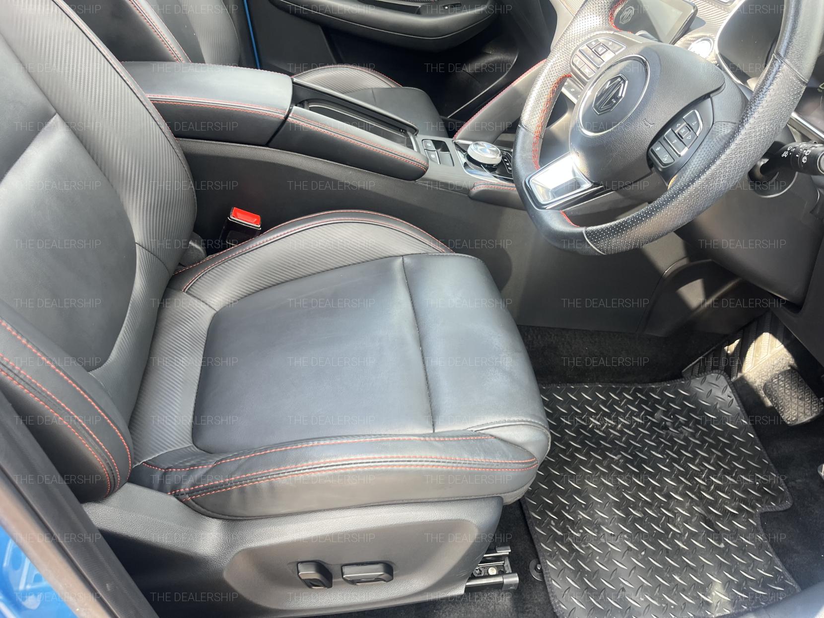 MG MG ZS 72.6kWh Trophy Long Range SUV 5dr Electric Auto (156 ps)