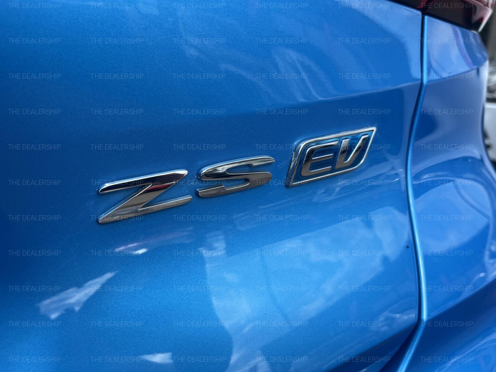 MG MG ZS 72.6kWh Trophy Long Range SUV 5dr Electric Auto (156 ps)