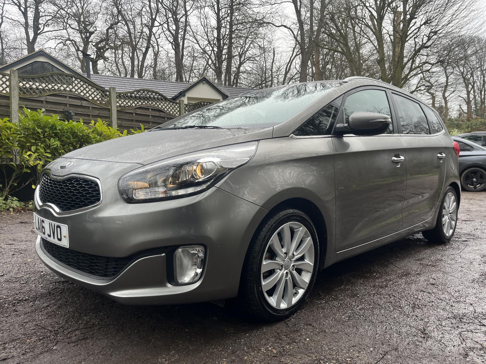 Kia Carens 1.7 CRDi 3 MPV 5dr Diesel Manual Euro 6 (s/s) (139 bhp)