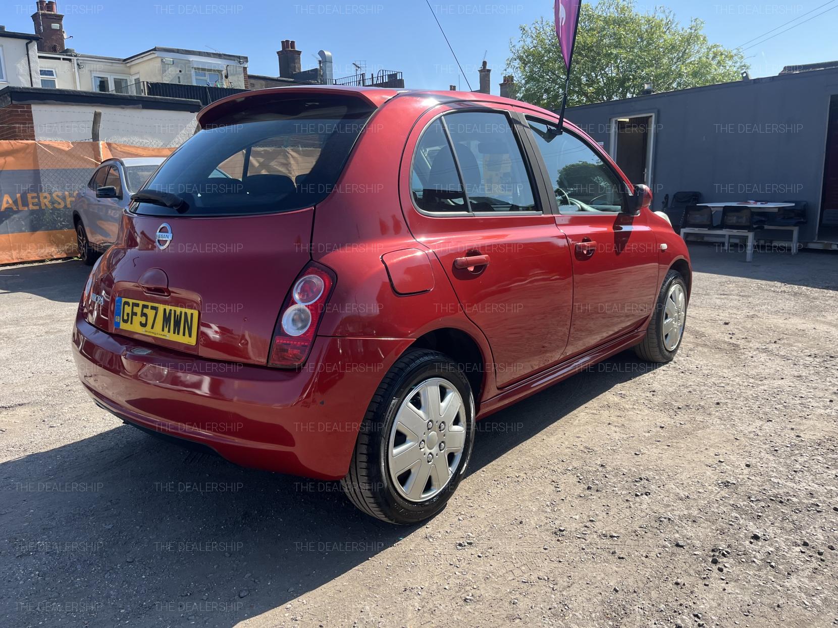 Nissan Micra 1.2 16v Acenta+ Hatchback 5dr Petrol Manual (139 g/km, 79 bhp)