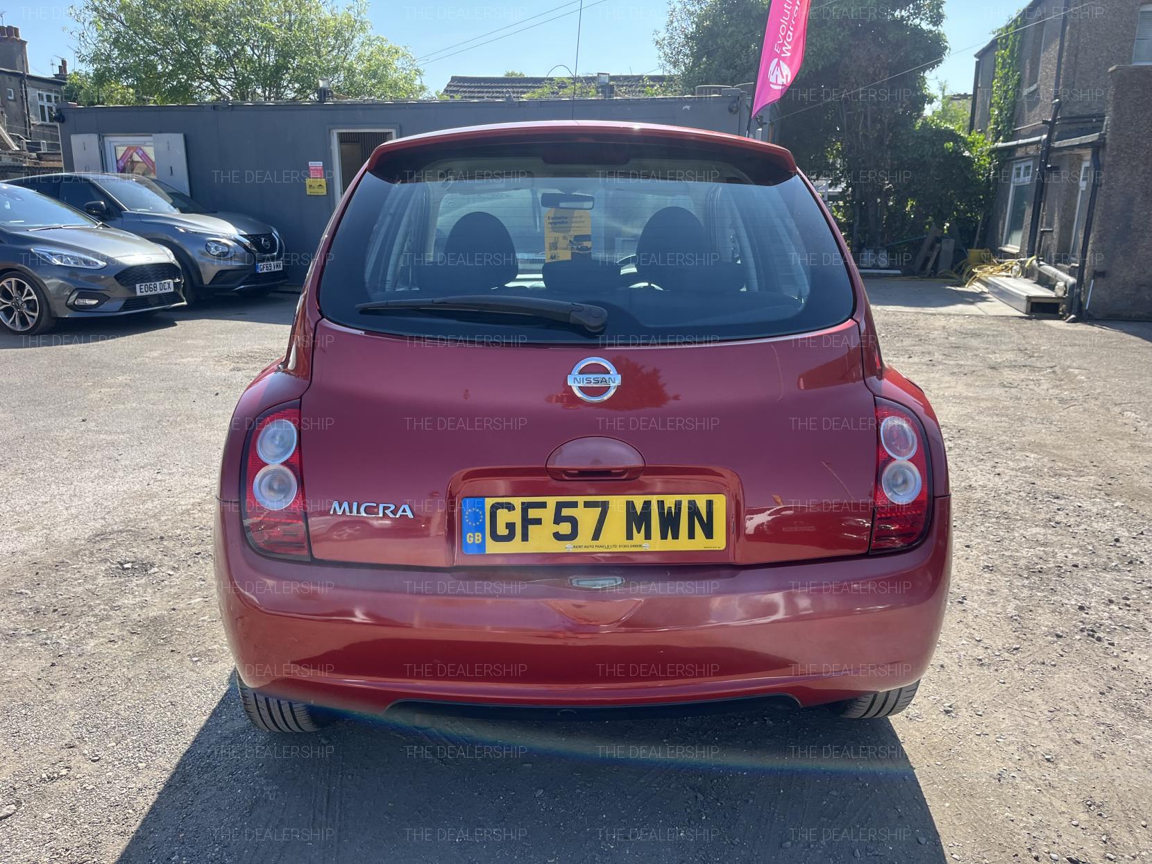 Nissan Micra 1.2 16v Acenta+ Hatchback 5dr Petrol Manual (139 g/km, 79 bhp)