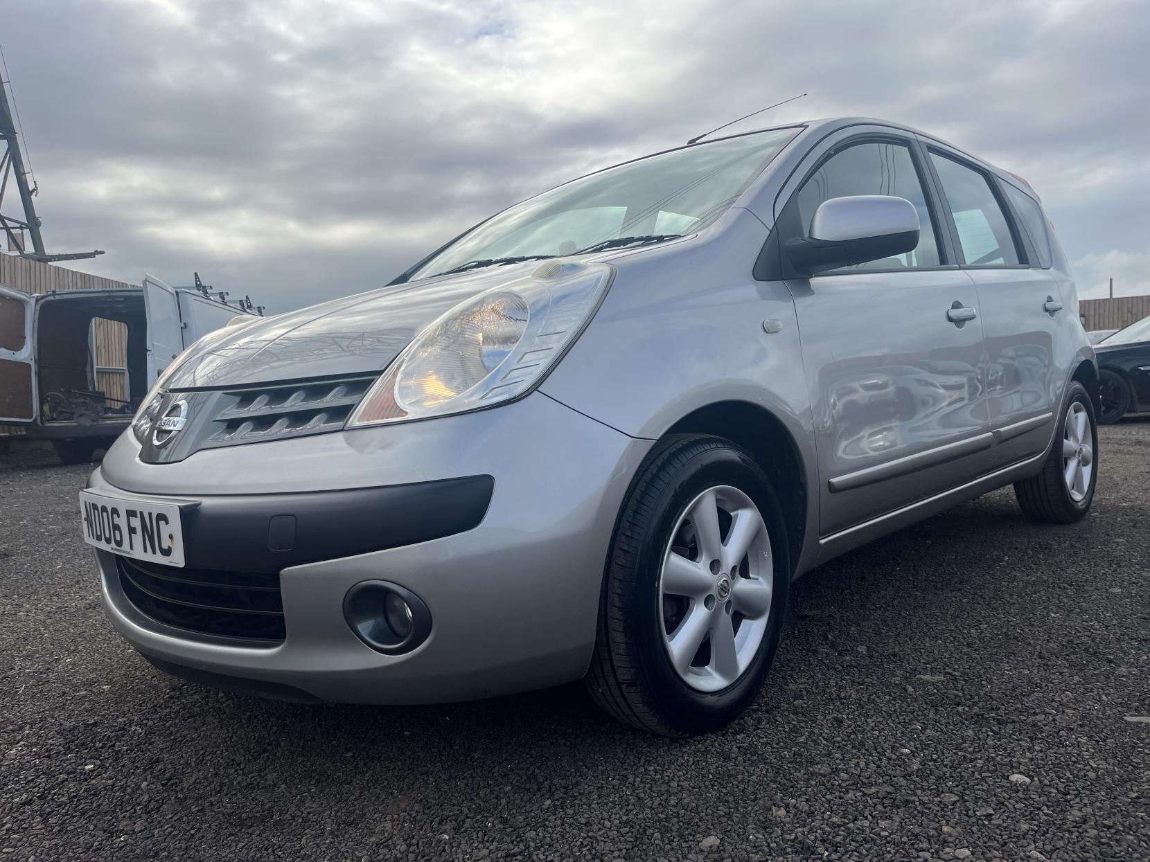 Nissan Note 1.6 16v SE Hatchback 5dr Petrol Automatic (166 g/km, 109 bhp)