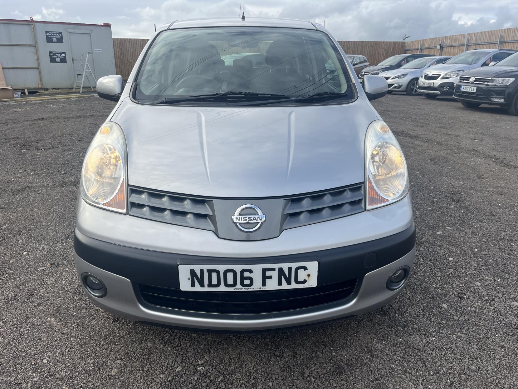 Nissan Note 1.6 16v SE Hatchback 5dr Petrol Automatic (166 g/km, 109 bhp)