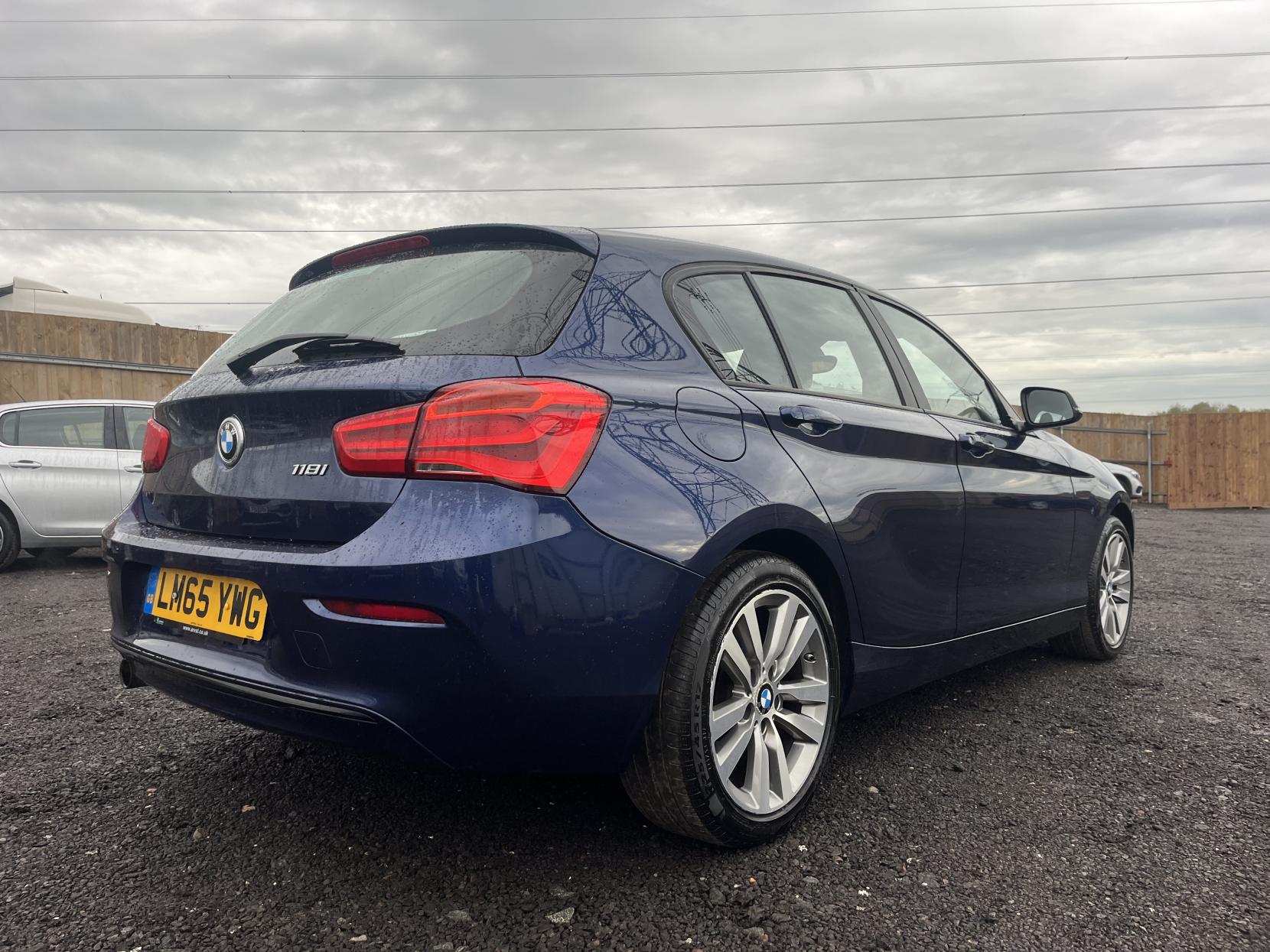 BMW 1 Series 1.5 118i Sport Hatchback 5dr Petrol Manual Euro 6 (s/s) (136 ps)