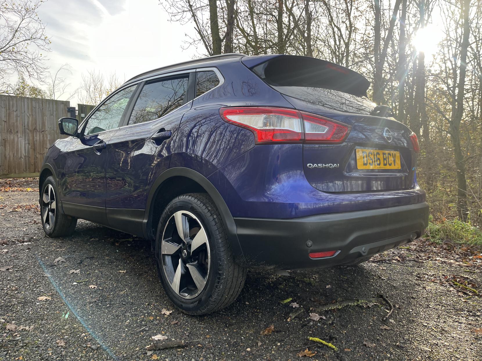 Nissan Qashqai 1.5 dCi N-Connecta SUV 5dr Diesel Manual 2WD Euro 6 (s/s) (110 ps)