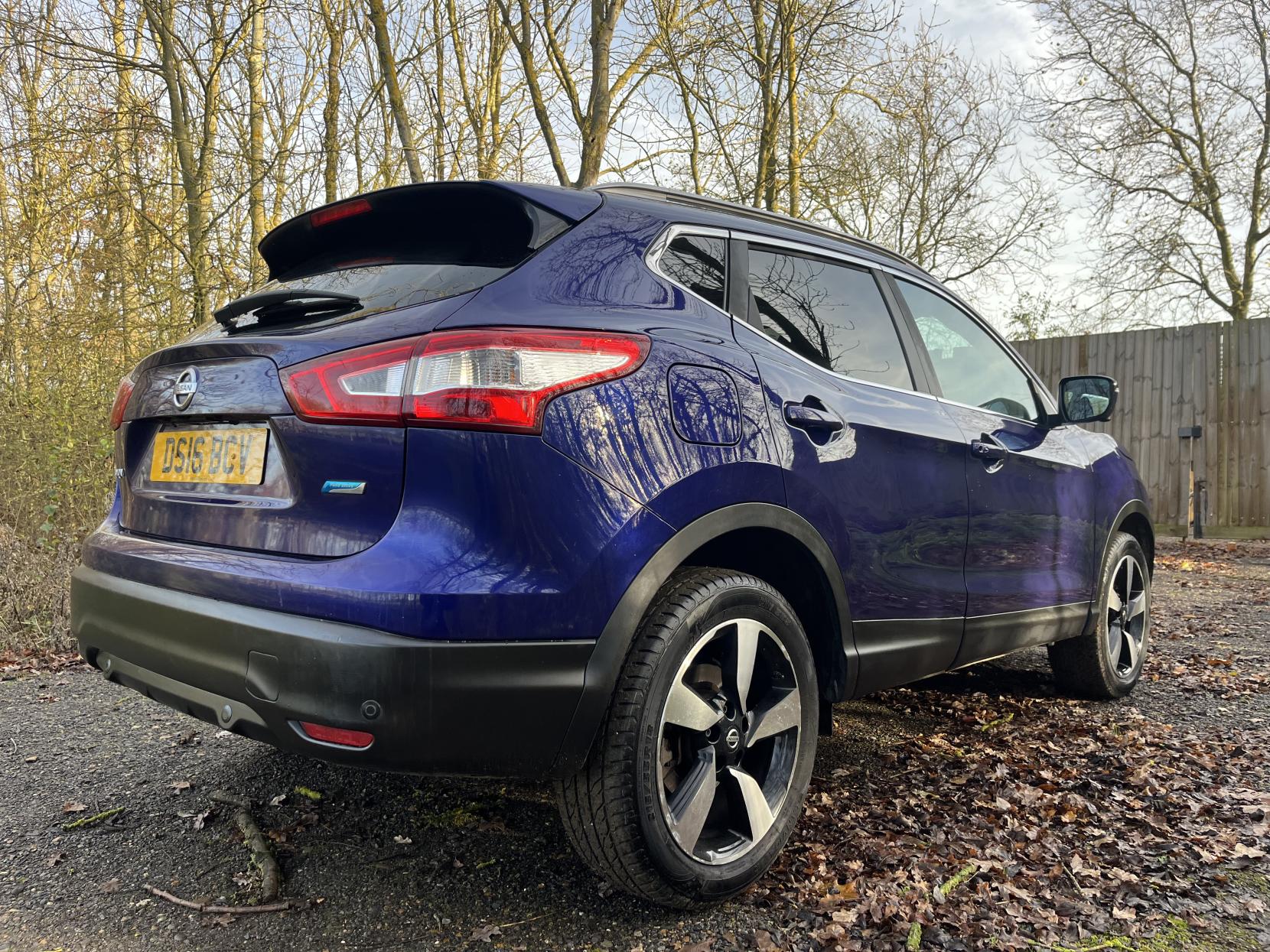 Nissan Qashqai 1.5 dCi N-Connecta SUV 5dr Diesel Manual 2WD Euro 6 (s/s) (110 ps)