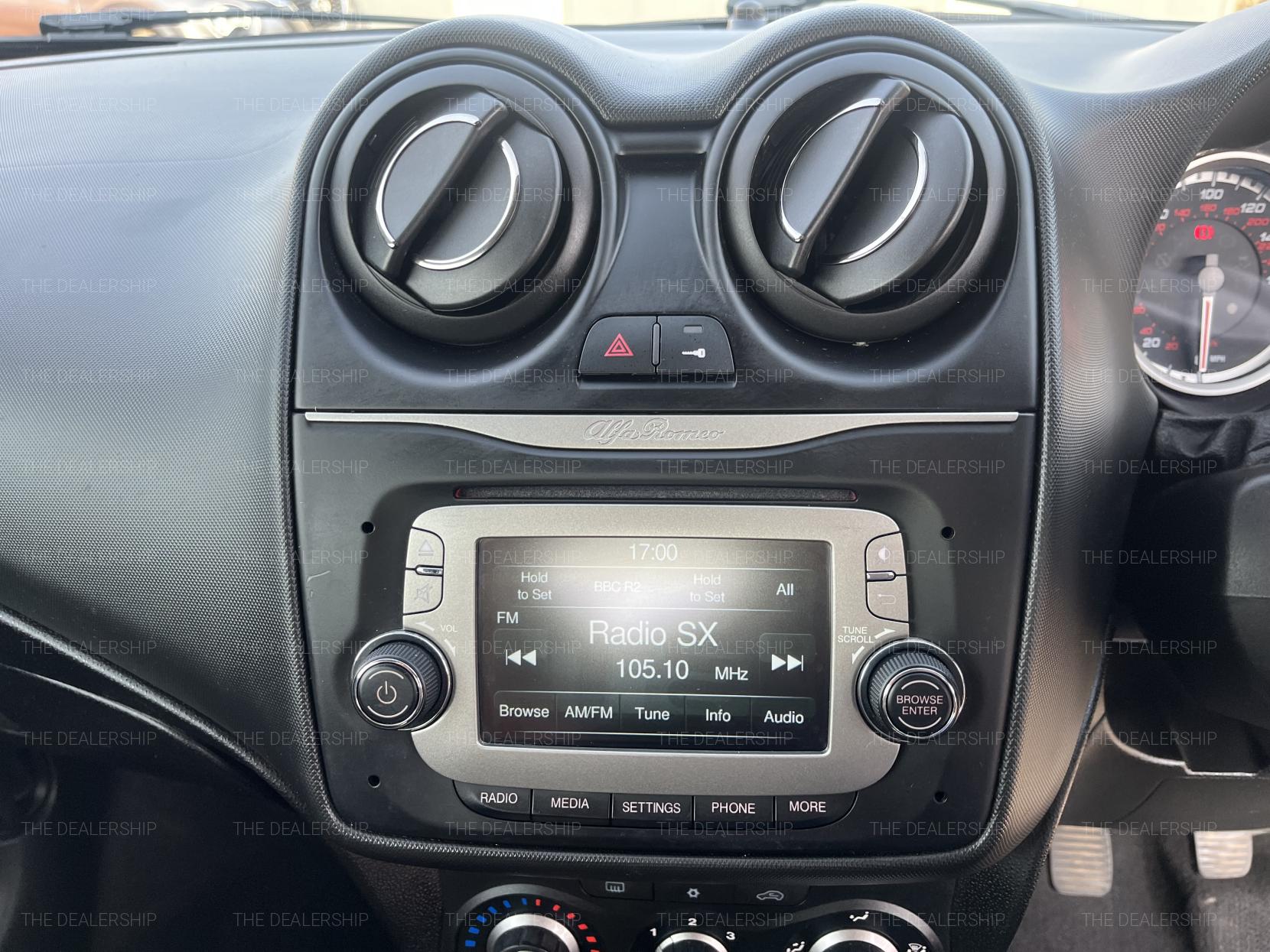 Alfa Romeo MiTo 875 TB TwinAir Progression Hatchback 3dr Petrol Manual Euro 6 (s/s) (105 ps)