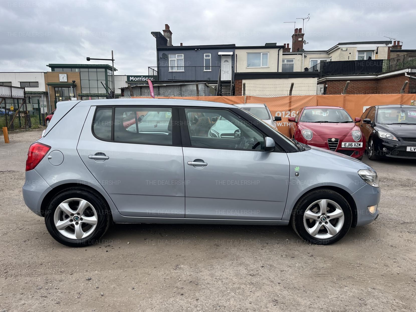 Skoda Fabia 1.2 TDI GreenLine II Hatchback 5dr Diesel Manual Euro 5 (s/s) (75 ps)