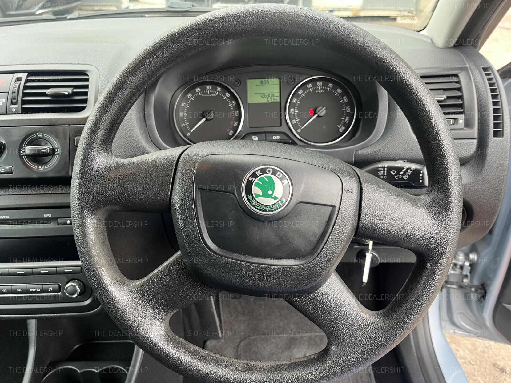 Skoda Fabia 1.2 TDI GreenLine II Hatchback 5dr Diesel Manual Euro 5 (s/s) (75 ps)