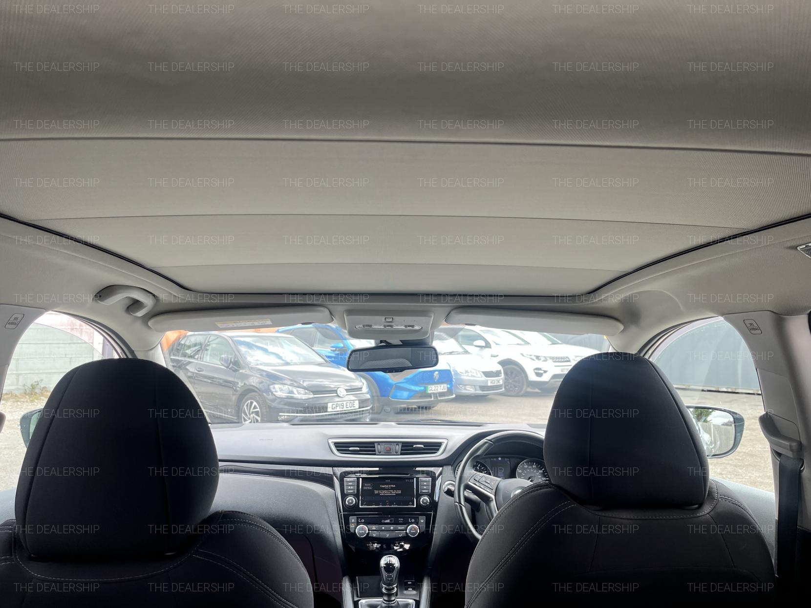 Nissan Qashqai 1.3 DIG-T N-Connecta SUV 5dr Petrol Manual Euro 6 (s/s) (140 ps)