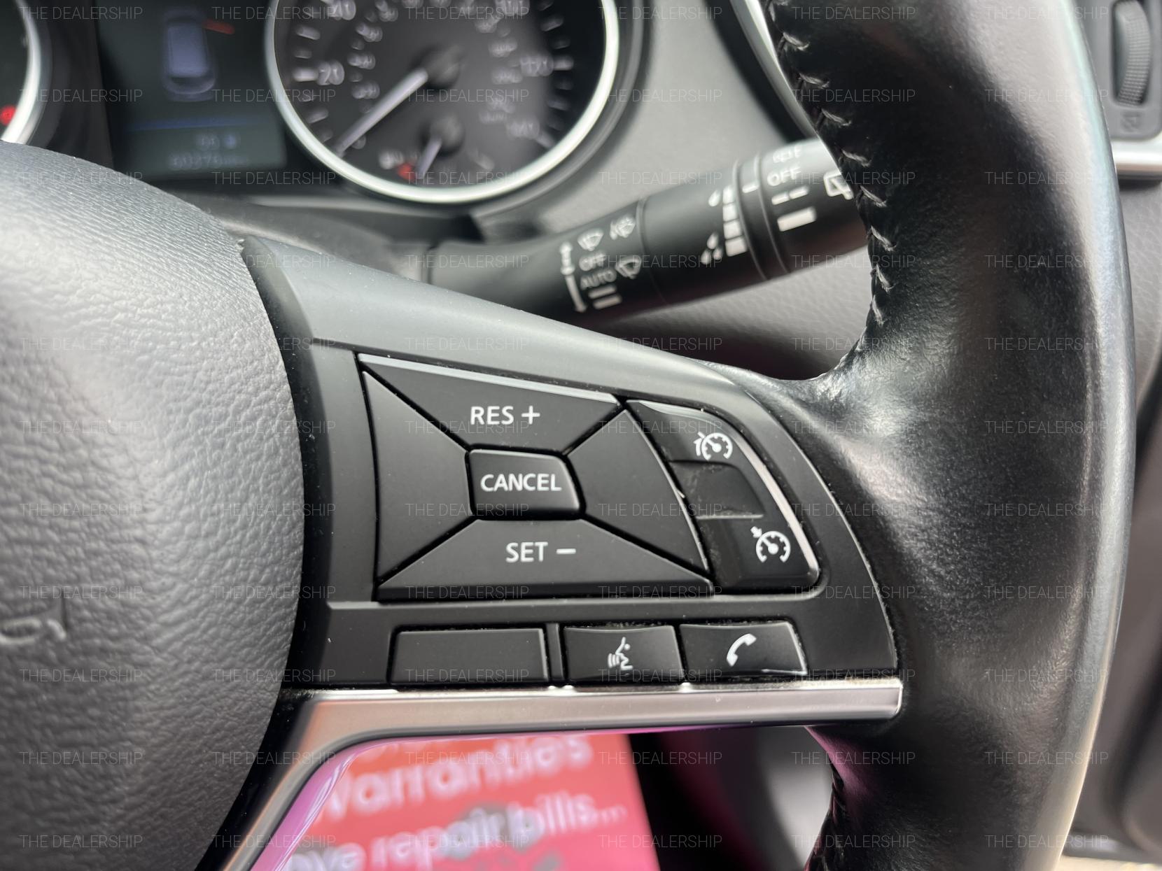 Nissan Qashqai 1.3 DIG-T N-Connecta SUV 5dr Petrol Manual Euro 6 (s/s) (140 ps)