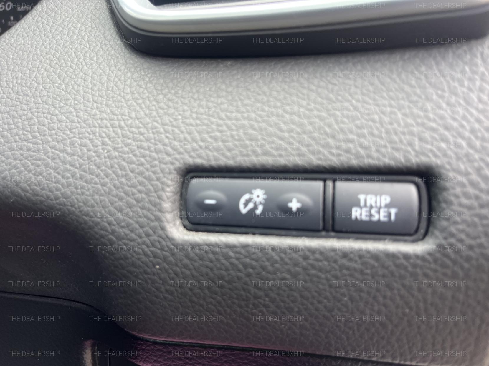 Nissan Qashqai 1.3 DIG-T N-Connecta SUV 5dr Petrol Manual Euro 6 (s/s) (140 ps)