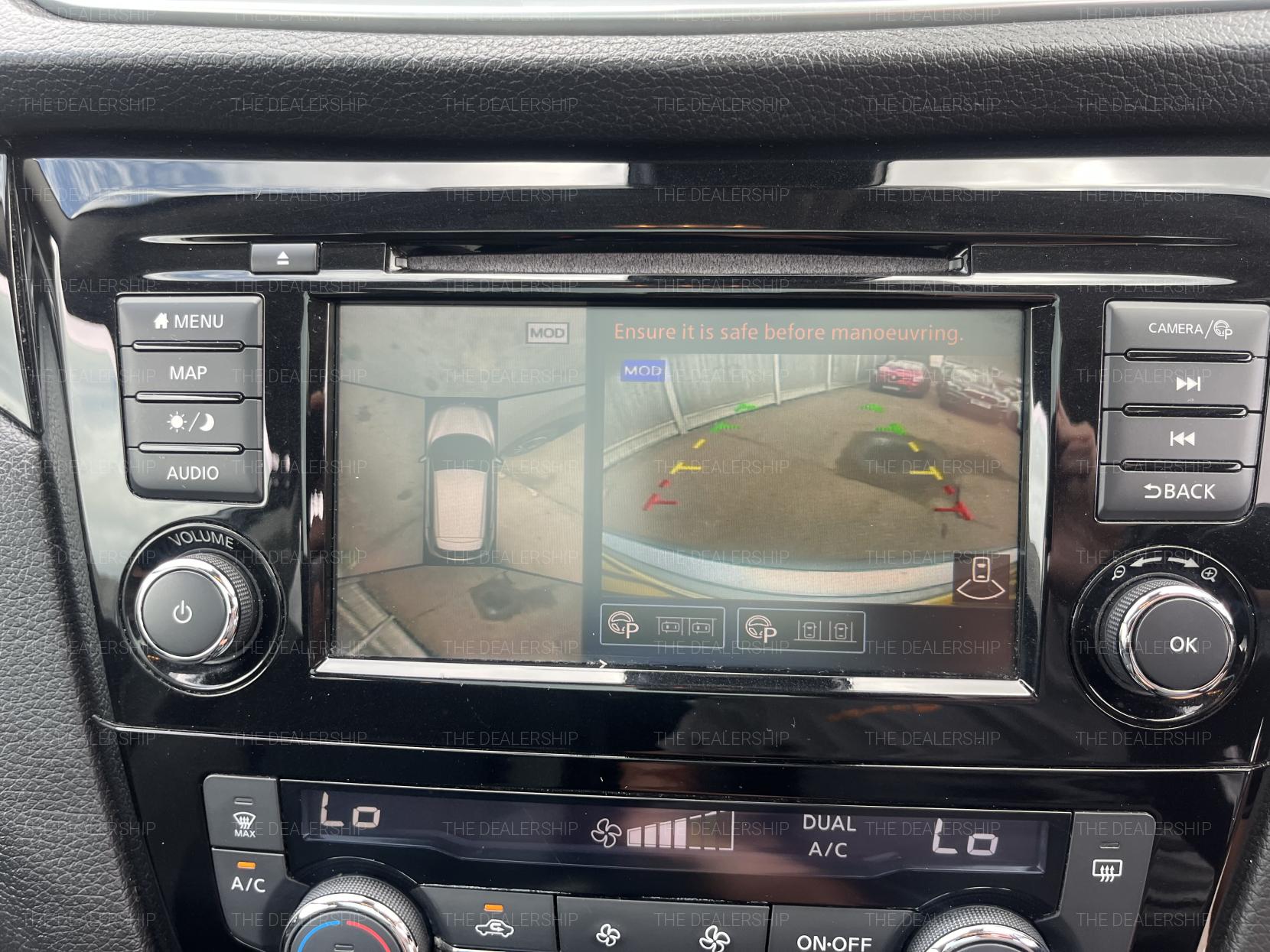 Nissan Qashqai 1.3 DIG-T N-Connecta SUV 5dr Petrol Manual Euro 6 (s/s) (140 ps)