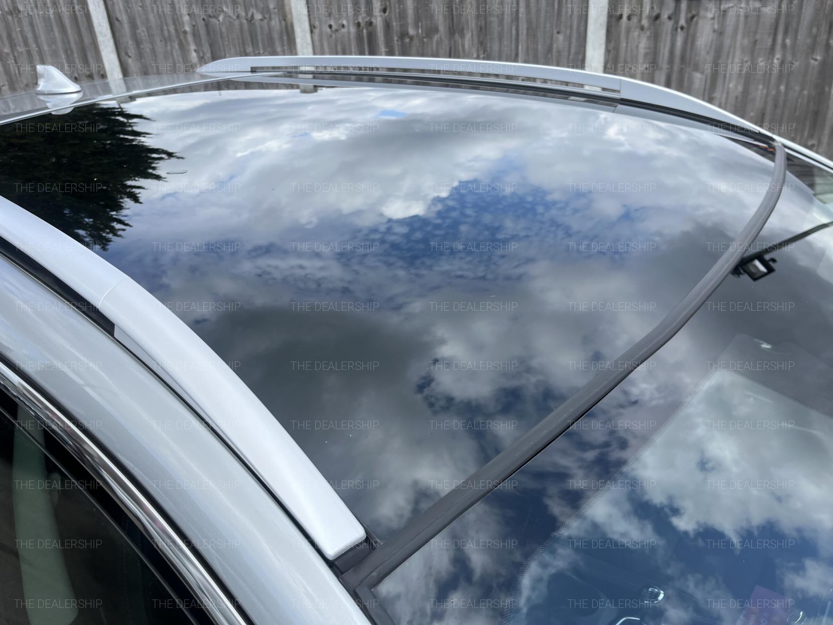 Nissan Qashqai 1.3 DIG-T N-Connecta SUV 5dr Petrol Manual Euro 6 (s/s) (140 ps)
