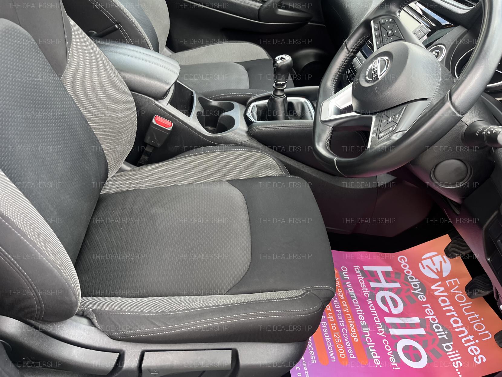 Nissan Qashqai 1.3 DIG-T N-Connecta SUV 5dr Petrol Manual Euro 6 (s/s) (140 ps)