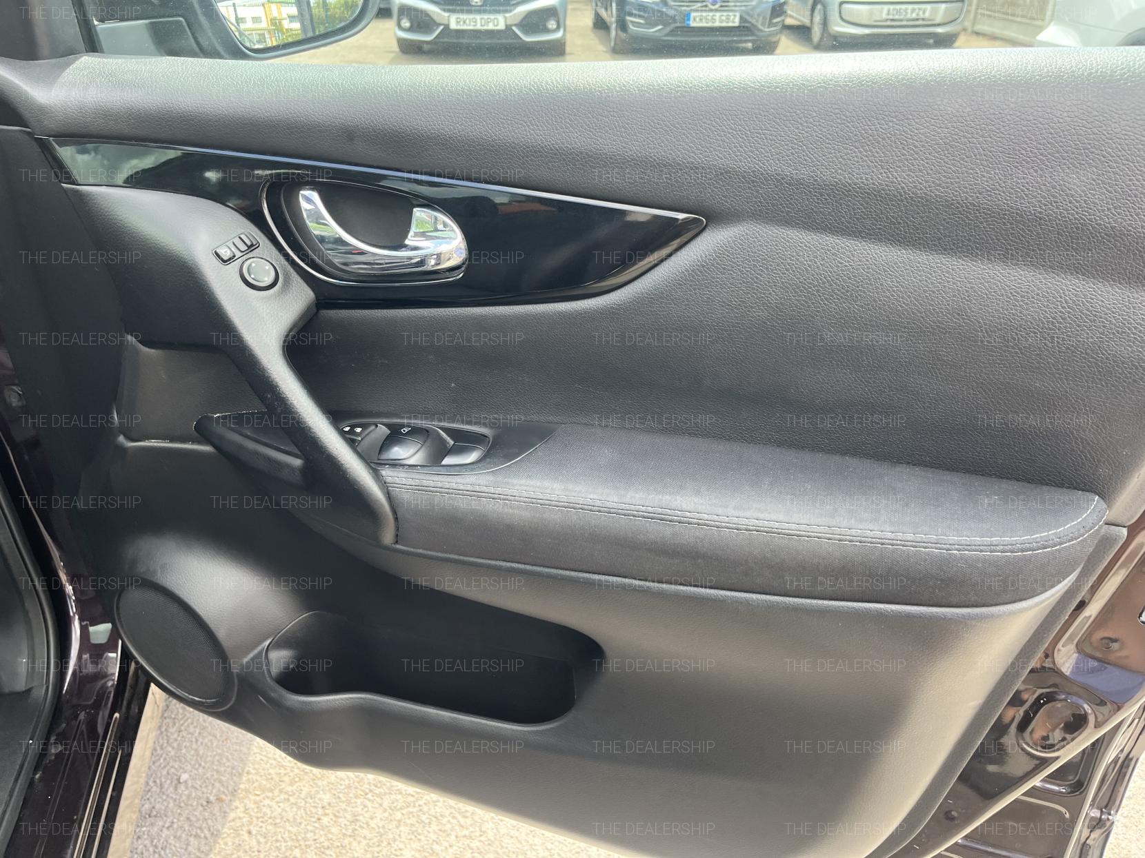 Nissan Qashqai 1.2 DIG-T n-tec+ SUV 5dr Petrol Manual 2WD Euro 6 (s/s) (115 ps)
